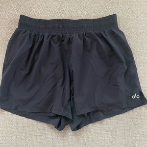 Alo Mens 5” Adapt Shorts